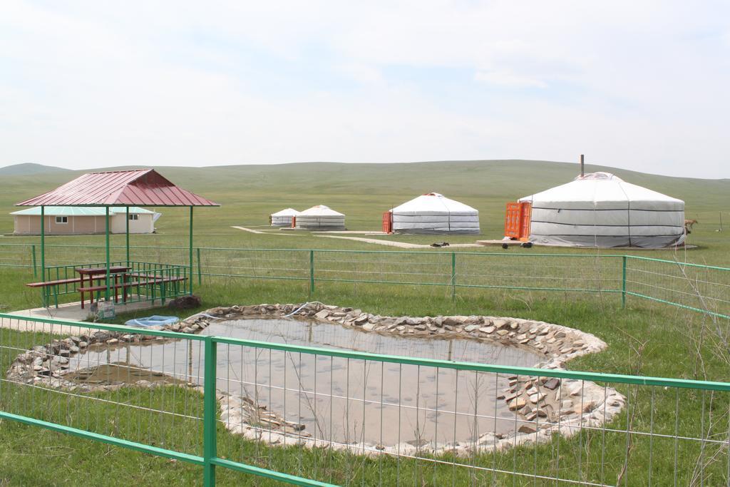 Gasthaus Nomad Horse Camp Nalayh Exterior foto